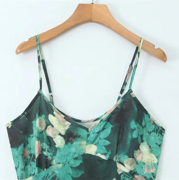 Deep V-neck Floral Print Slip Dress Vacation Style Waist-cinching Printed Beach Dress Sexy Backless Deep V Sleeveless Dress KXMM